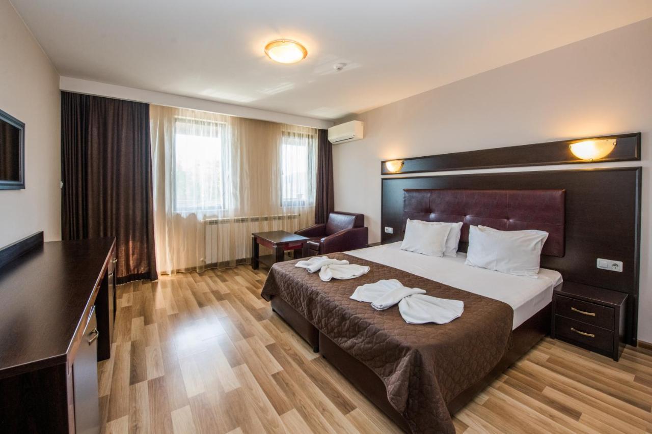 Complex Panorama Hotel Elena Ngoại thất bức ảnh