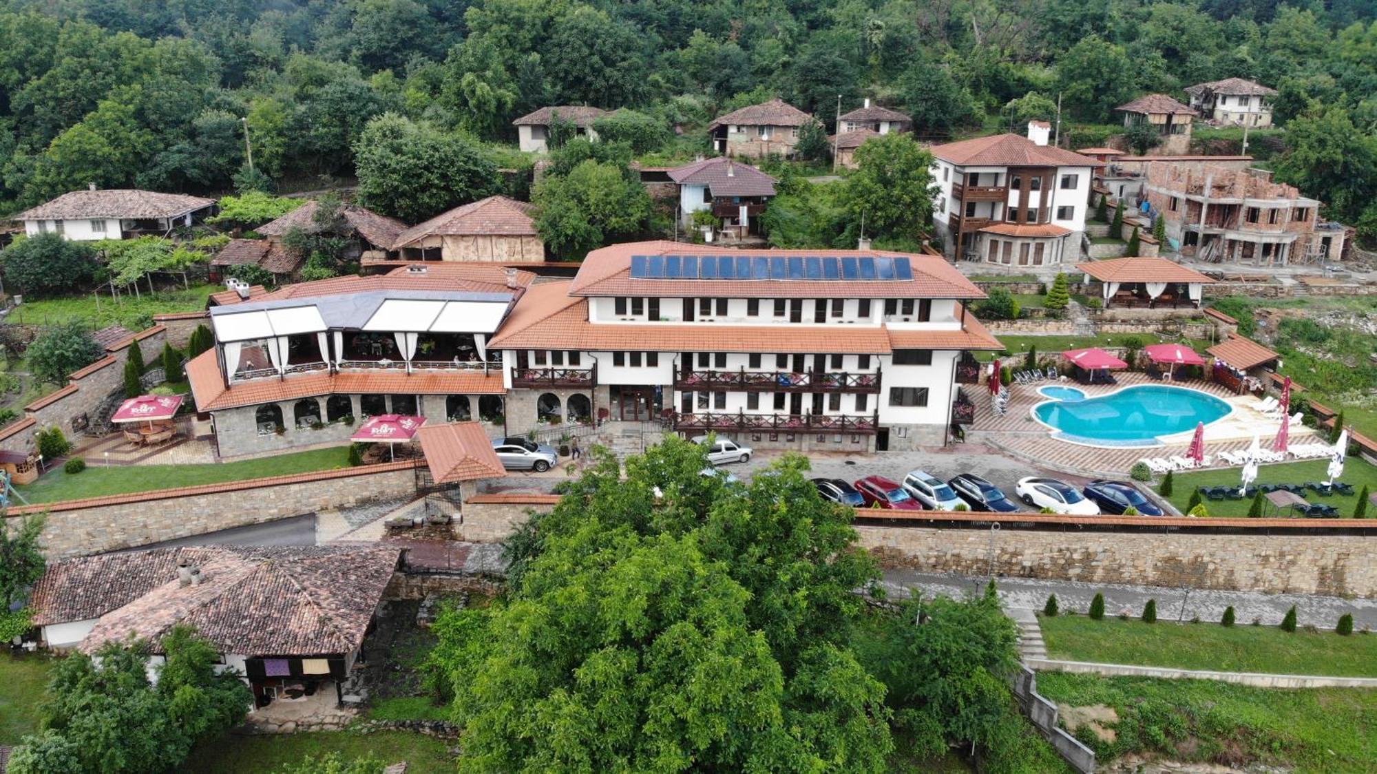 Complex Panorama Hotel Elena Ngoại thất bức ảnh